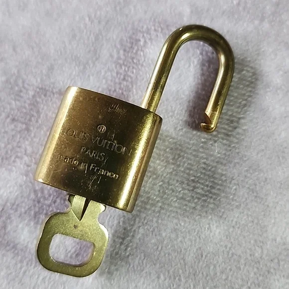 Louis Vuitton Lock & Key #314 Brass Gold Set - Picture 2 of 9